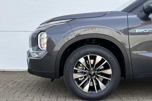 Mitsubishi Outlander (2026) thumbnail 14