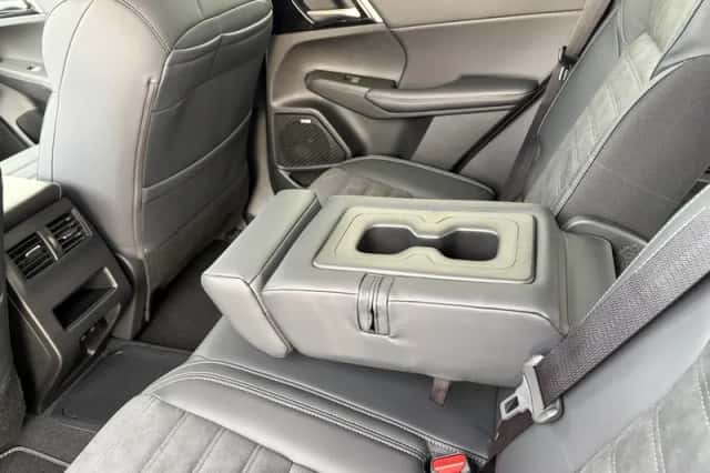 Mitsubishi Outlander (2026) thumbnail 36