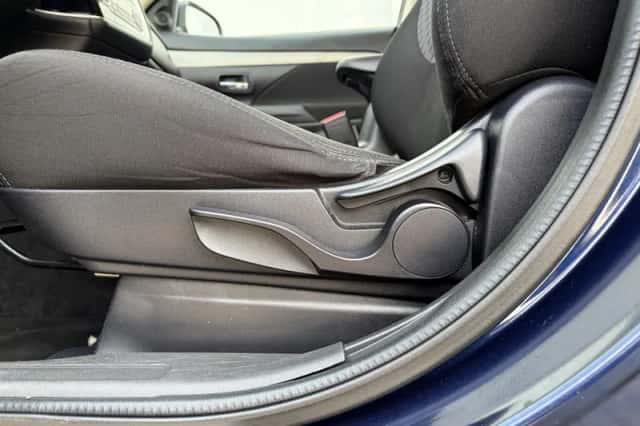 Mitsubishi Outlander (2014) thumbnail 25