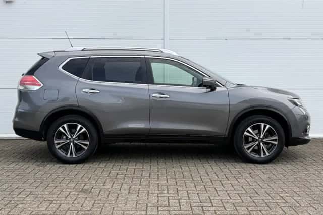 Nissan X-Trail (2017) thumbnail 20