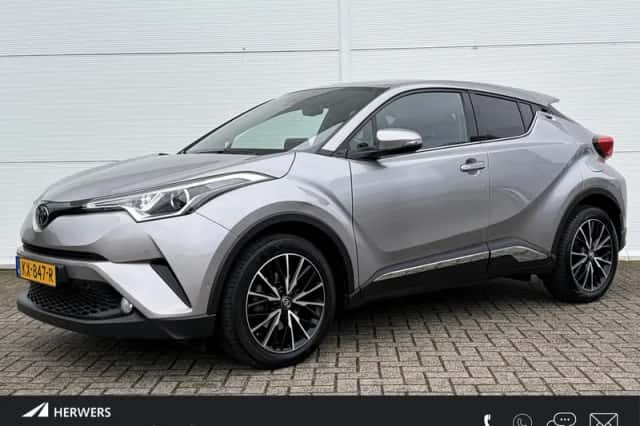 Toyota C-HR (2016) thumbnail 1