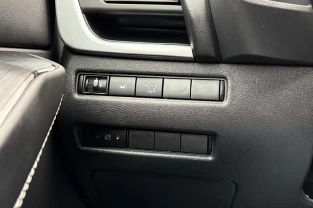 Nissan Qashqai (2022) thumbnail 15