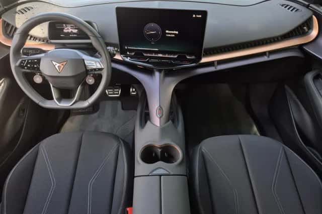 CUPRA Tavascan (2025) thumbnail 2