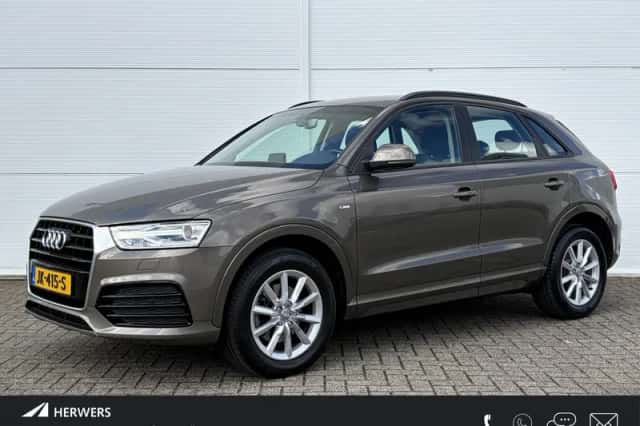 Audi Q3 (2016) thumbnail 1
