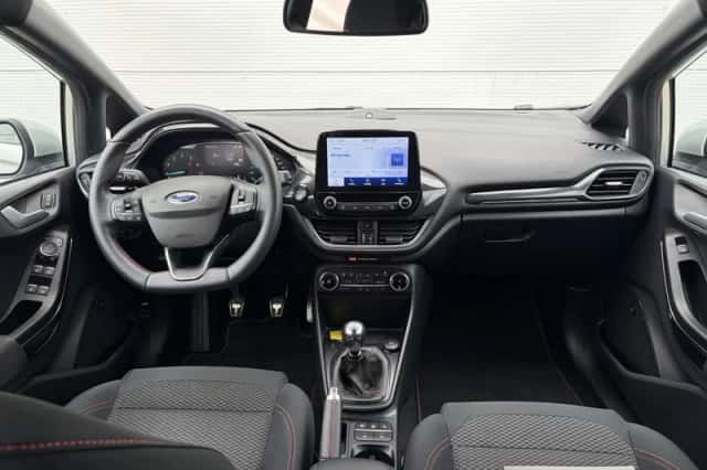 Ford Fiesta (2021) thumbnail 2
