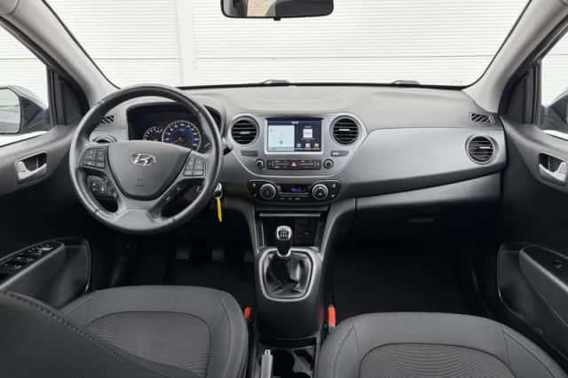 Hyundai i10 (2020) thumbnail 2