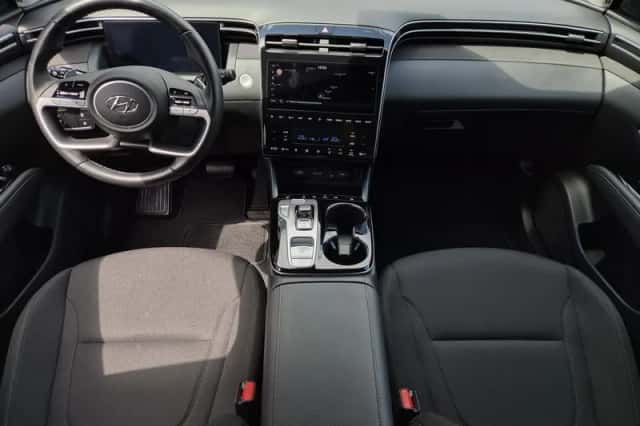 Hyundai Tucson (2024) thumbnail 2