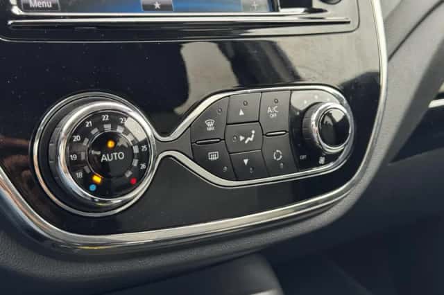 Renault Captur (2016) thumbnail 4