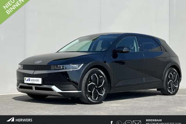 Hyundai Ioniq 5 (2023) thumbnail 1