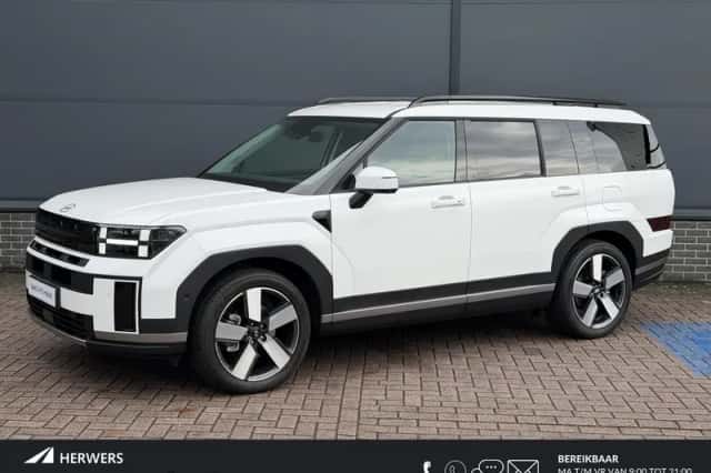 Hyundai Santa Fe (2025) thumbnail 1