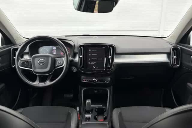 Volvo XC40 (2019) thumbnail 2