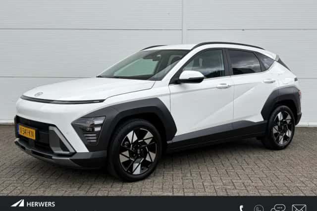 Hyundai Kona (2023) thumbnail 1