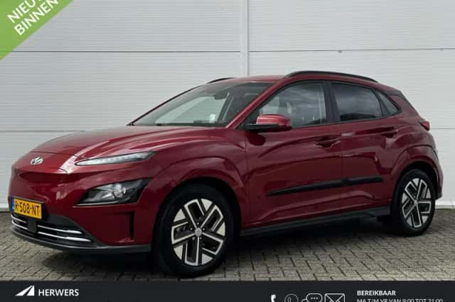 Hyundai Kona (2022) thumbnail 1