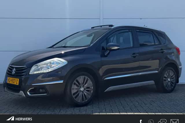 Suzuki SX4 S-Cross (2014) thumbnail 1