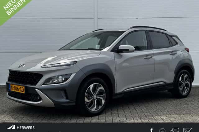 Hyundai Kona (2021) thumbnail 1