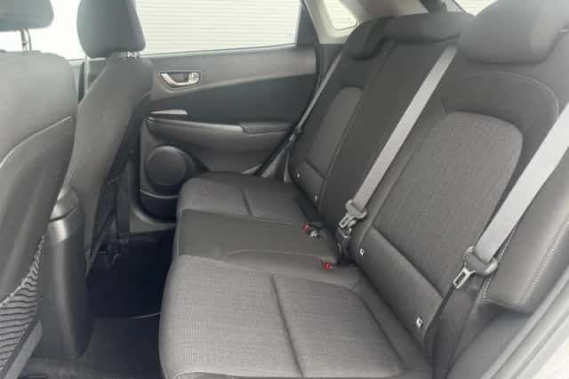 Hyundai Kona (2021) thumbnail 5