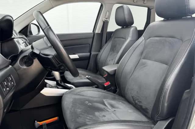 Suzuki Vitara (2016) thumbnail 6