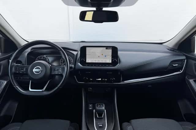 Nissan Qashqai (2022) thumbnail 2