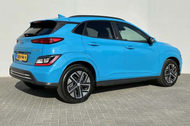 Hyundai Kona (2022) thumbnail 3