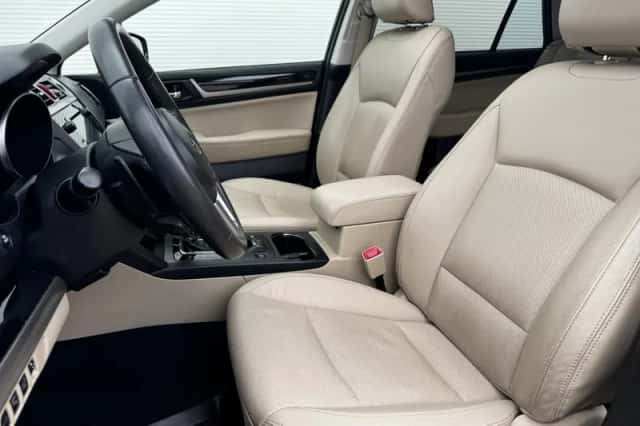 Subaru Outback (2017) thumbnail 5