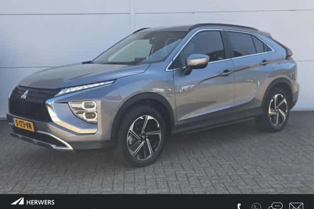 Mitsubishi Eclipse Cross (2022) thumbnail 1