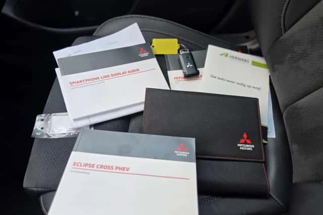 Mitsubishi Eclipse Cross (2022) thumbnail 4