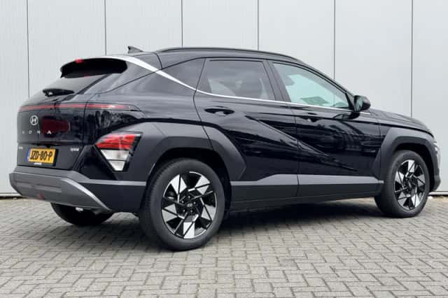 Hyundai Kona (2025) thumbnail 3