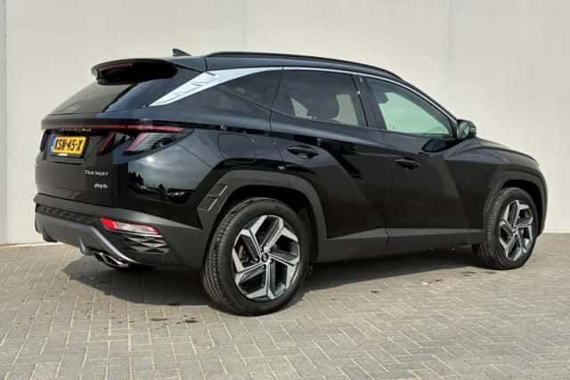 Hyundai Tucson (2022) thumbnail 3