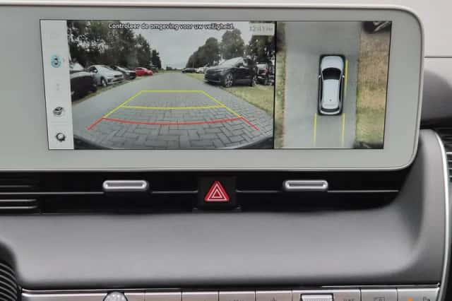 Hyundai Ioniq 5 (2023) thumbnail 5