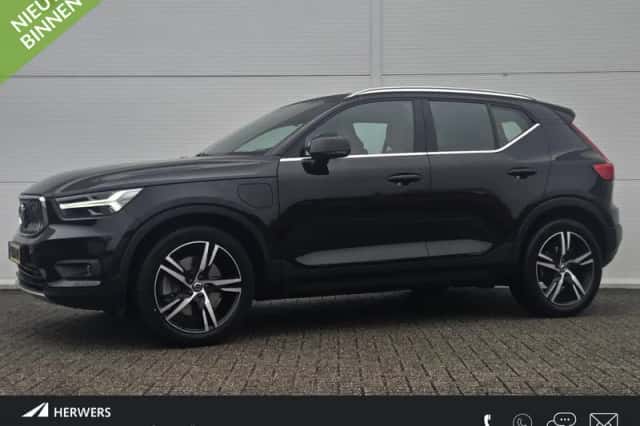 Volvo XC40 (2020) thumbnail 1