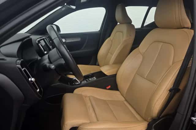 Volvo XC40 (2020) thumbnail 4