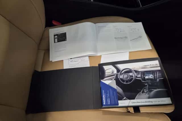 Volvo XC40 (2020) thumbnail 4