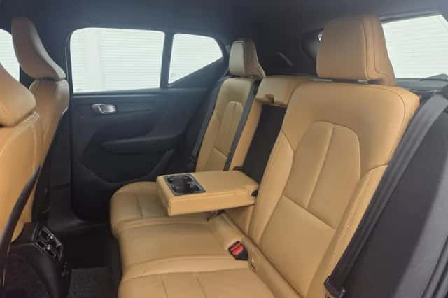 Volvo XC40 (2020) thumbnail 5