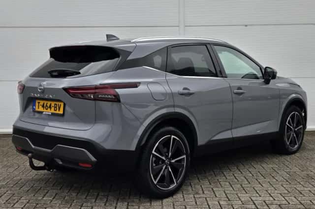 Nissan Qashqai (2023) thumbnail 3