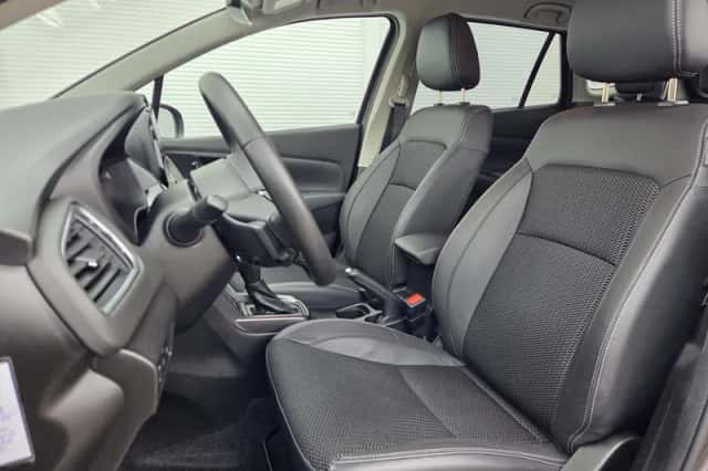 Suzuki S-Cross (2024) thumbnail 5