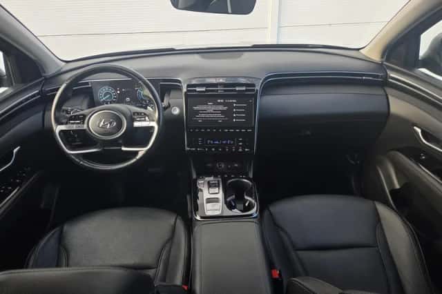 Hyundai Tucson (2023) thumbnail 2