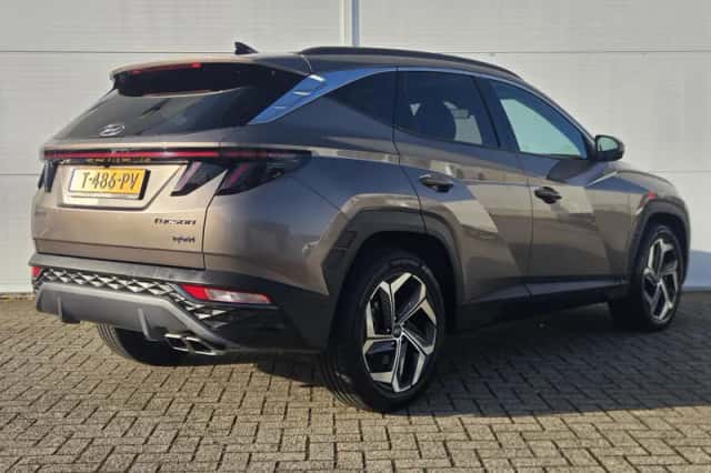 Hyundai Tucson (2023) thumbnail 3