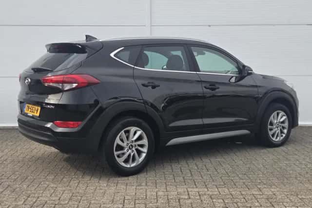 Hyundai Tucson (2018) thumbnail 3