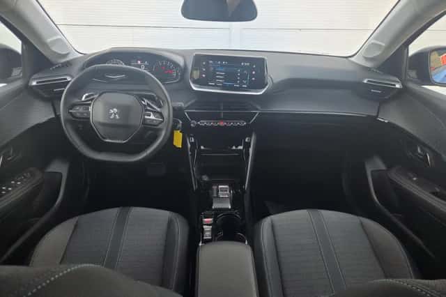 Peugeot 208 (2022) thumbnail 2