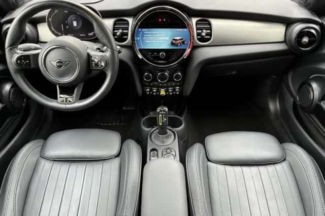 MINI Mini Electric (2023) thumbnail 2