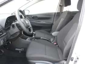 Hyundai i20 (2024) thumbnail 9