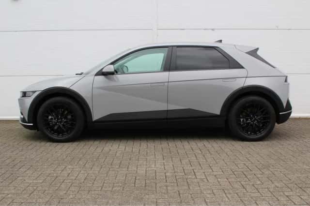 Hyundai Ioniq 5 (2023) thumbnail 8