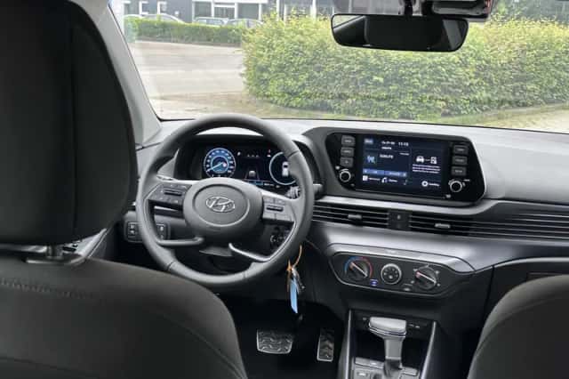 Hyundai Bayon (2024) thumbnail 2