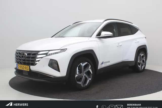 Hyundai Tucson (2024) thumbnail 1