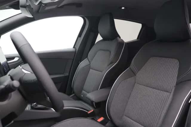 Mitsubishi Colt (2025) thumbnail 4