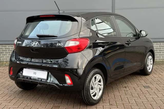 Hyundai i10 (2024) thumbnail 3