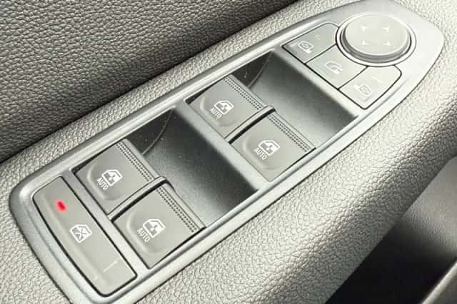 Mitsubishi Colt (2025) thumbnail 13