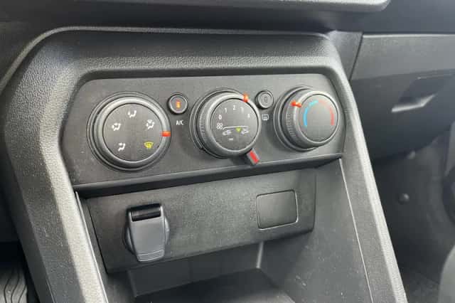 Dacia Sandero Stepway (2023) thumbnail 11