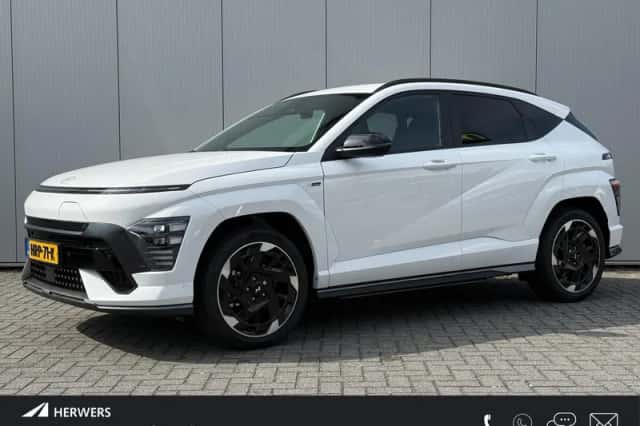 Hyundai Kona (2025) thumbnail 1