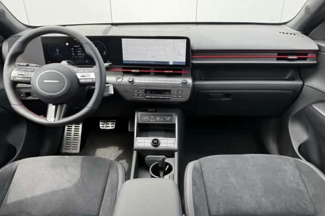Hyundai Kona (2025) thumbnail 2